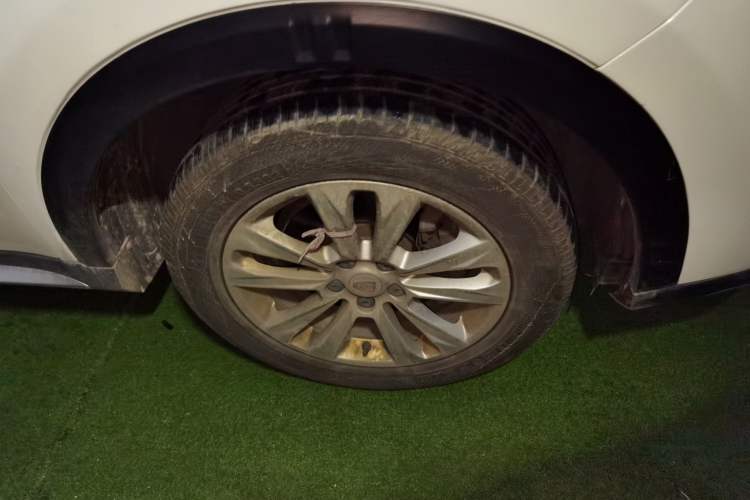 Used Roewe RX5 New Energy 2017 ERX5 EV400 Electric Internet Luxury Edition Right Front Wheel Hub