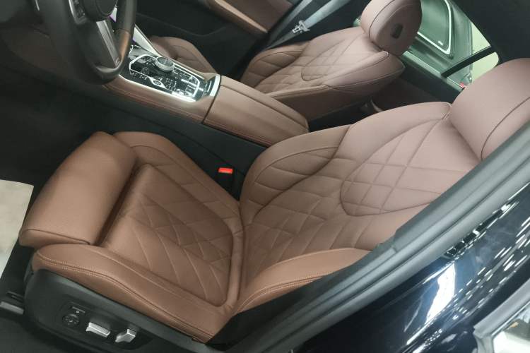 Used BMW X6 2023 xDrive40i M Sport Package