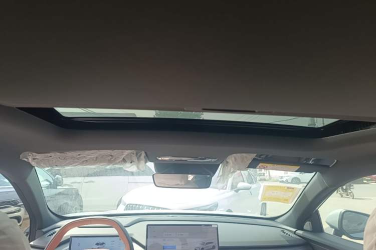 Used Geely Galaxy L6 2025 EM-i 140km Explorer+ Edition
