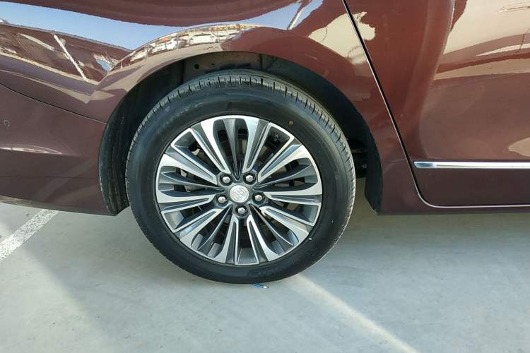 Used Buick GL8 2022 ES Landtrek 653T Smart Flagship Model