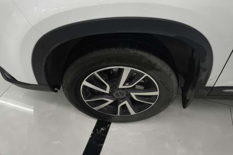 Used FORTHING T5 2022 Grand Edition 1.6L Manual Dream-Chasing Five-Seat Model
