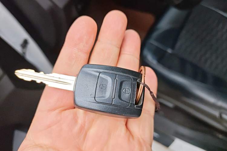 Used Wuling Hongguang V 2021 1.5L Jingqu Version LAR Vehicle Key