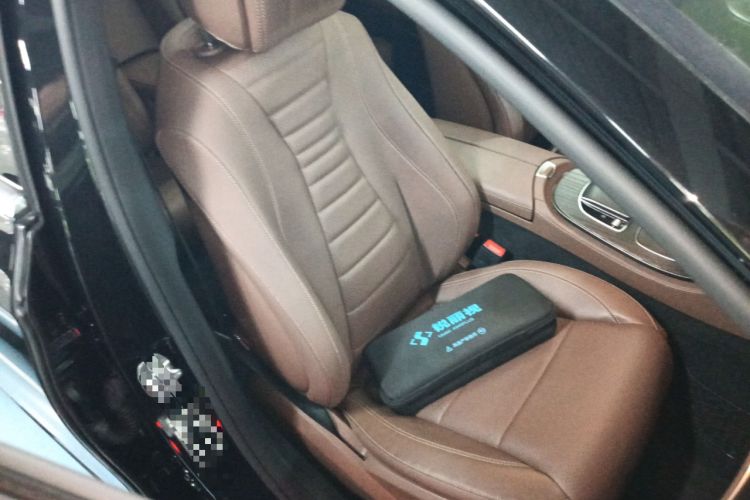 Used Mercedes-Benz E-Class 2020 E 300 L Sporty and Stylish Model Right Front Seat