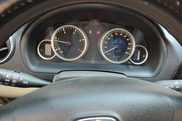 Used JMC Yusheng S350 2011 2.4T Two-Wheel-Drive Luxury 5-Seater Instrument Cluster