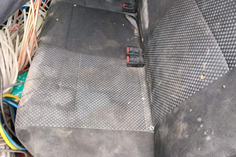 Used Dongfeng Ruichi 2018 2.5T Diesel Two-Wheel Drive Standard Version with Long Cargo Bed – ZD25T5