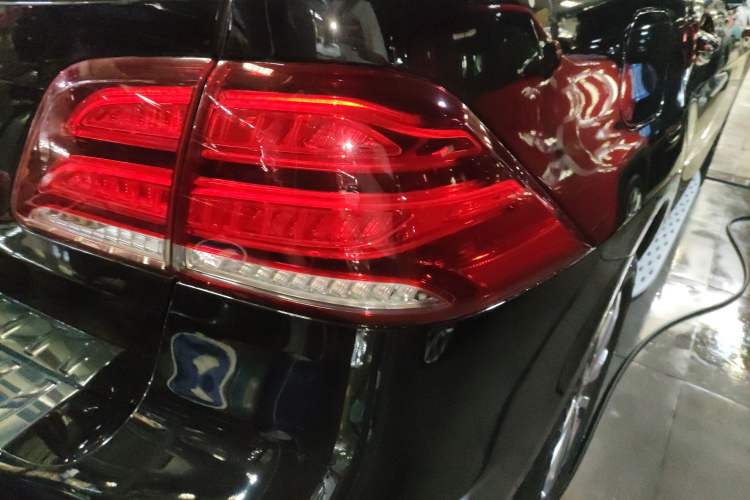 Used Mercedes-Benz GLE 2017 GLE 320 4MATIC Dynamic Model Right Rear Taillight