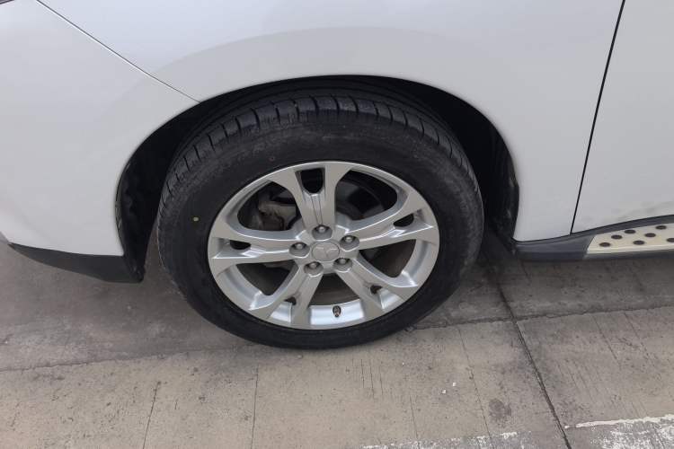 Used Mitsubishi Outlander 2013 2.4L 4x4 Luxury Navigation Edition 5 Seats