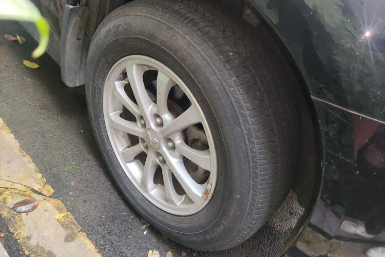 Used Mitsubishi ASX 2013 2.0L Manual Two-Wheel Drive Comfort Edition Right Front Wheel Hub