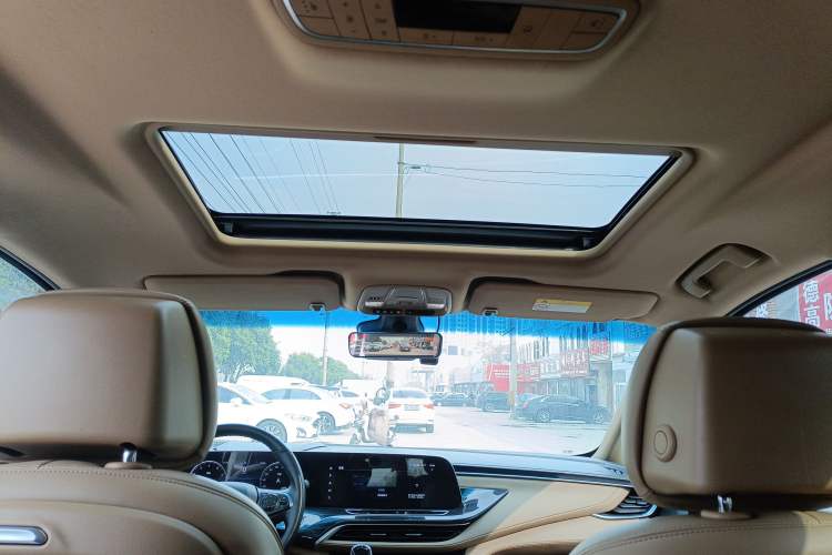 Used Buick GL8 2021 ES Land Cruiser 653T Luxury Edition
