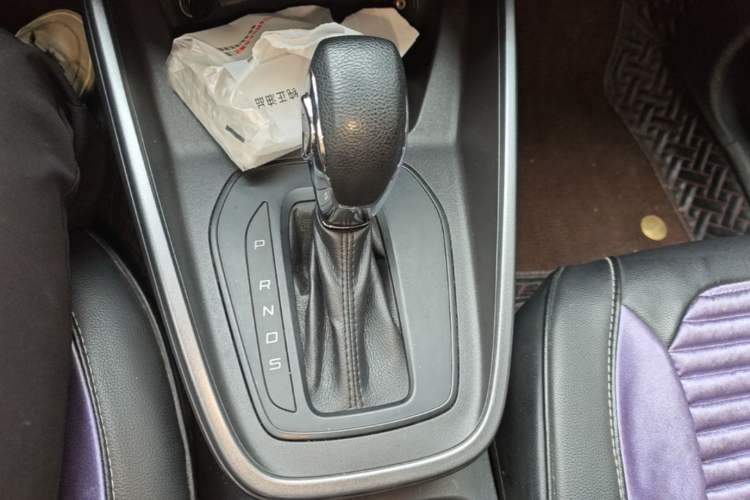 Used Ford Escort 2019 Revised 1.5L Automatic ZhiXiang Version (Tire Pressure Monitoring) China VI Standard Gear Lever