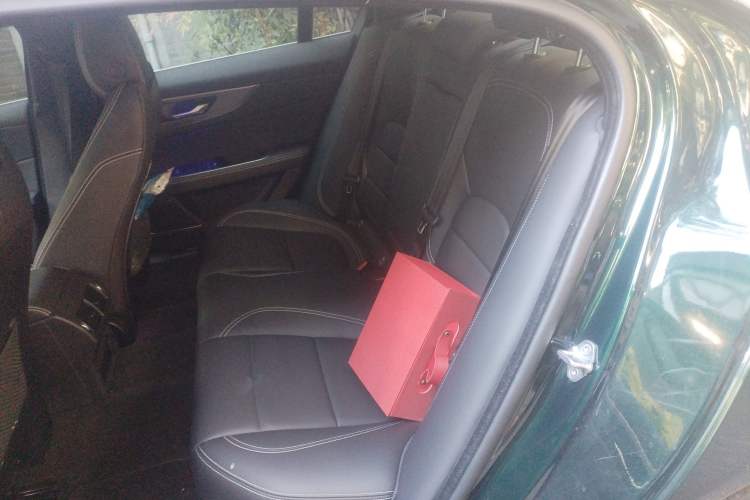 Used Jaguar XEL 2022 2.0T 200PS R-DYNAMIC Youth Sport Edition