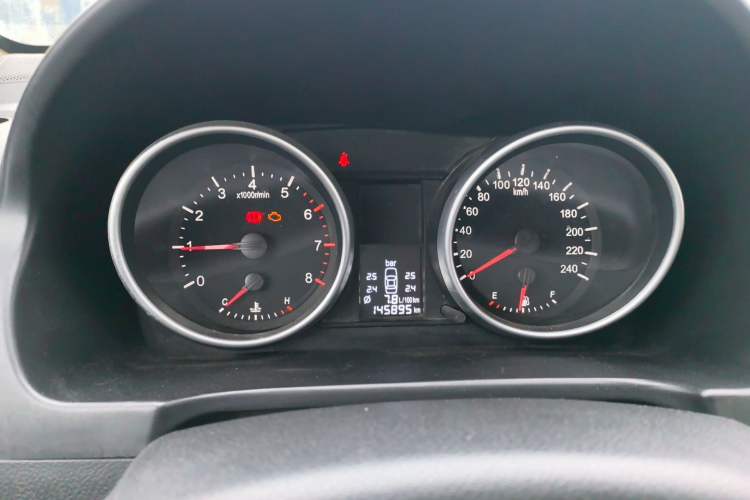 Used Haval H6 2013 Upgraded Model 1.5T Manual Two-Wheel Drive Urban Version Instrument Cluster