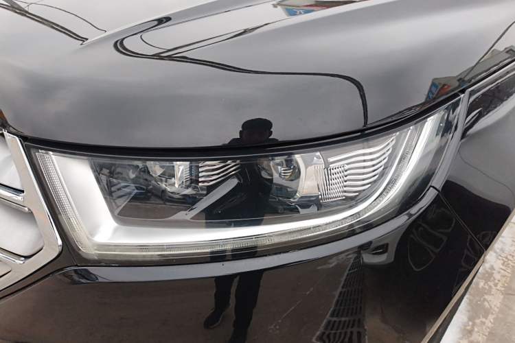 Used Ford Edge 2016 EcoBoost 245 Two-Wheel-Drive Titanium 7-Seater
