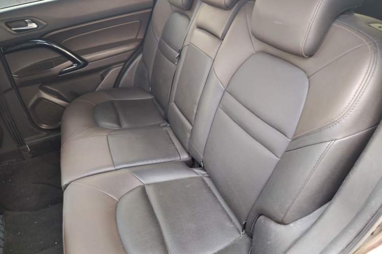 Used GAC Trumpchi GS4 2017 235T Manual Two-Wheel Drive Luxury Edition Left Rear Seat