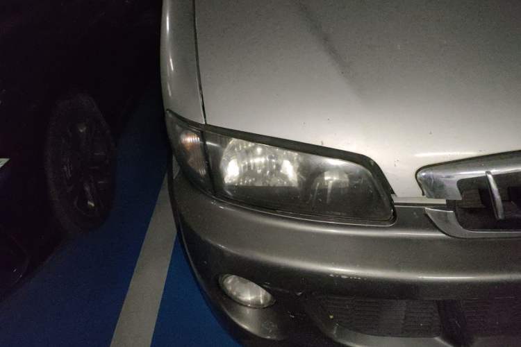 Used JAC Group Refine 2012 1.9T Shuttle Diesel Comfort Version HFC4DB1-2C Right Front Headlight