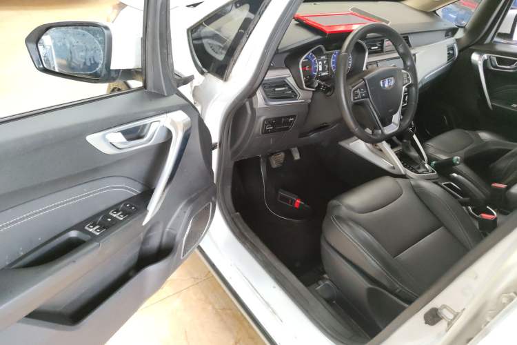 Used Geely Auto Vision X3 2017 1.5L Automatic Elite Model Driver Seat