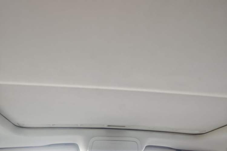 Used Volkswagen Sagitar 2012 1.4TSI Automatic Luxury Edition Headliner