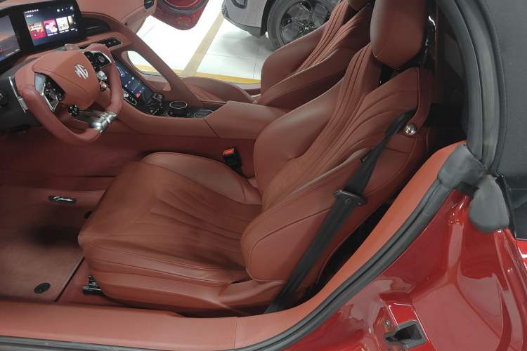 Used MG Cyberster 2024 501km Charming & Heartwarming Edition
