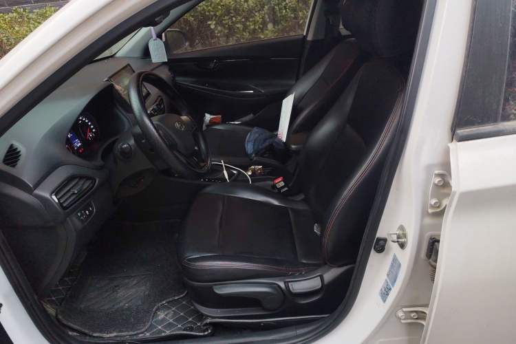 Used Hyundai Celesta 2018 1.6L Automatic GL Enjoyment Edition China VI compliant Left Front Seat