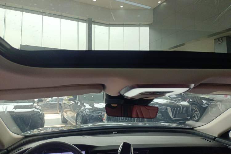 Used Hongqi H5 2025 2.0T Automatic Flag Edition – 500 000 Units Commemorative Version