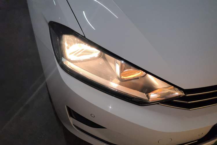 Used Volkswagen Golf Sportsvan 2018 230TSI Automatic Luxury Model
