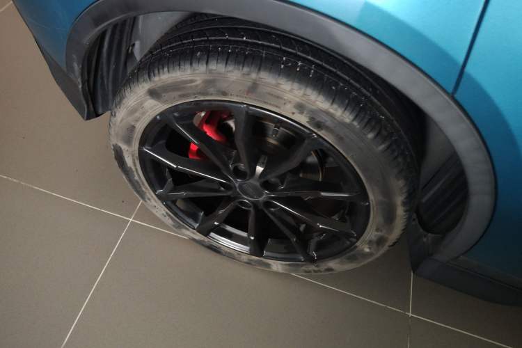 Used Geely Auto Emgrand S 2021 1.4T CVT Flagship Edition Right Rear Wheel Hub