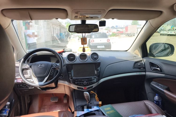 Used BYD S7 2015 2.0T Upgraded Automatic Flagship Version
