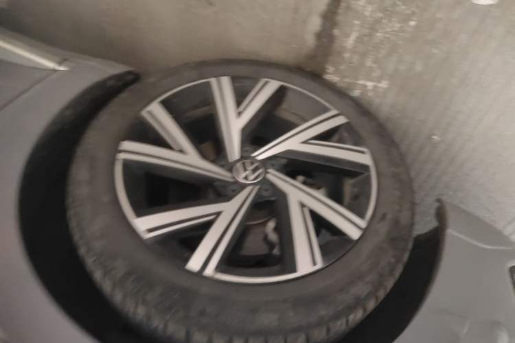 Used Volkswagen FAW-Volkswagen CC 2021 330TSI Ignite Edition Left Front Wheel Hub