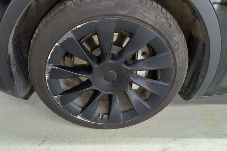 Used Tesla Model Y 2021 Standard Range Rear-Wheel Drive Version