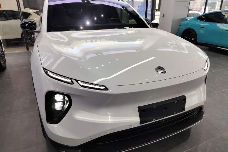 Used Nio EC6 2024 75 kWh
