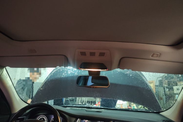 Used BMW 5 Series GT 2014 528i Luxury Edition Headliner