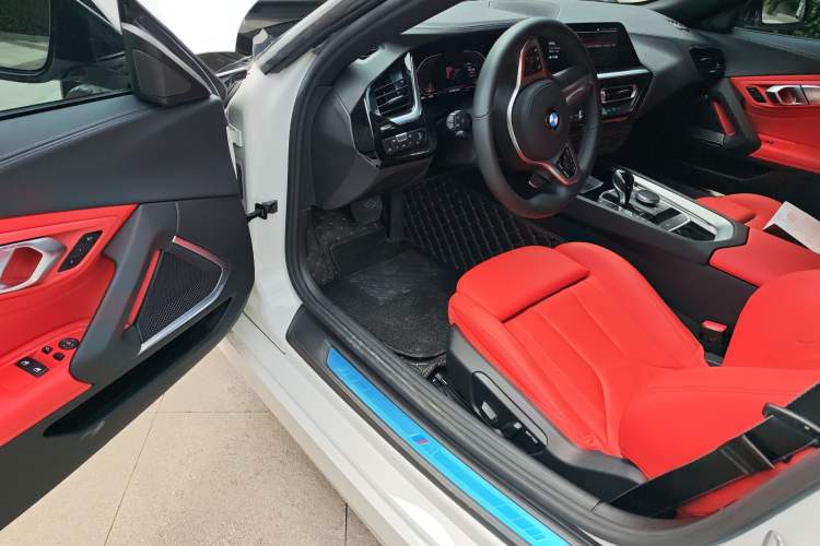 Used BMW Z4 2022 sDrive 25i M Sport Package Driver Seat