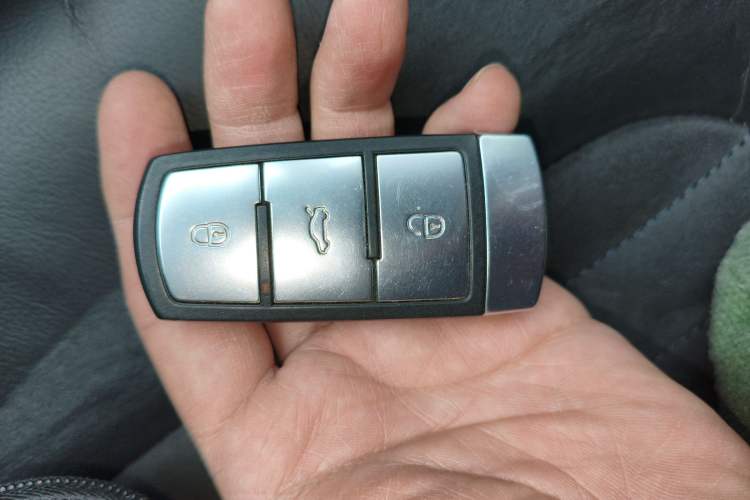 Used Volkswagen Magotan 2015 Facelift 1.8TSI Luxury Model