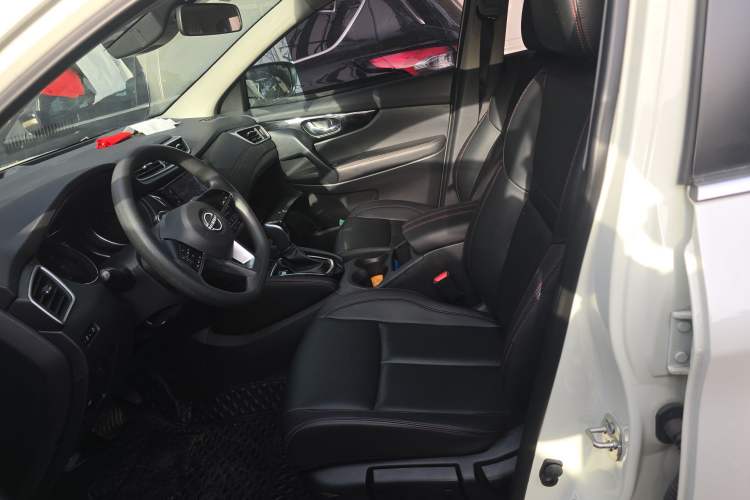 Used Nissan Qashqai 2023 Classic 2.0L CVT XV Comfort Edition