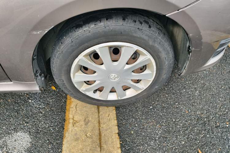 Used BAIC E Series 2013 Sedan 1.3L Manual Special Offer Edition