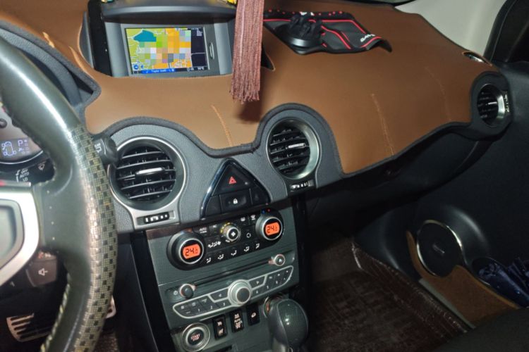 Used Renault Koleos 2010 2.5L 4x4 Luxury Version
