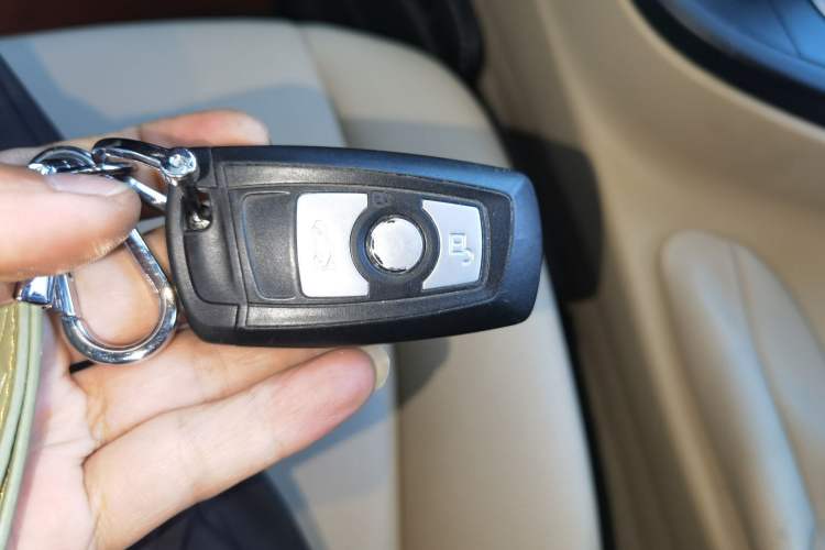 Used BMW 3 Series 2015 320Li Luxury Edition Fashion Model
