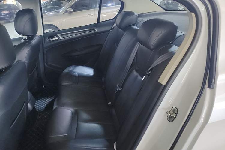 Used Peugeot 308 2014 Enjoyment Edition Classic 1.6L Automatic Fashion Model Left Rear Seat