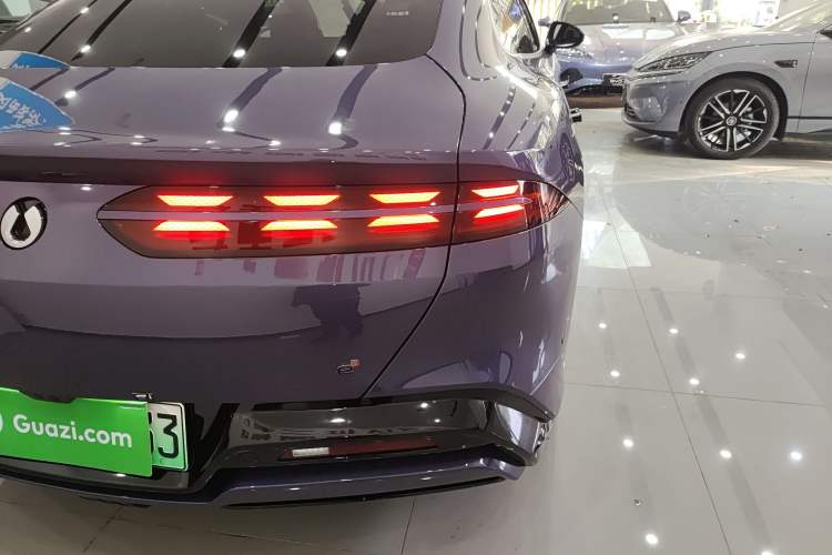 Used Denza Z9 2024 1100 km Four-Wheel Drive Max Version
