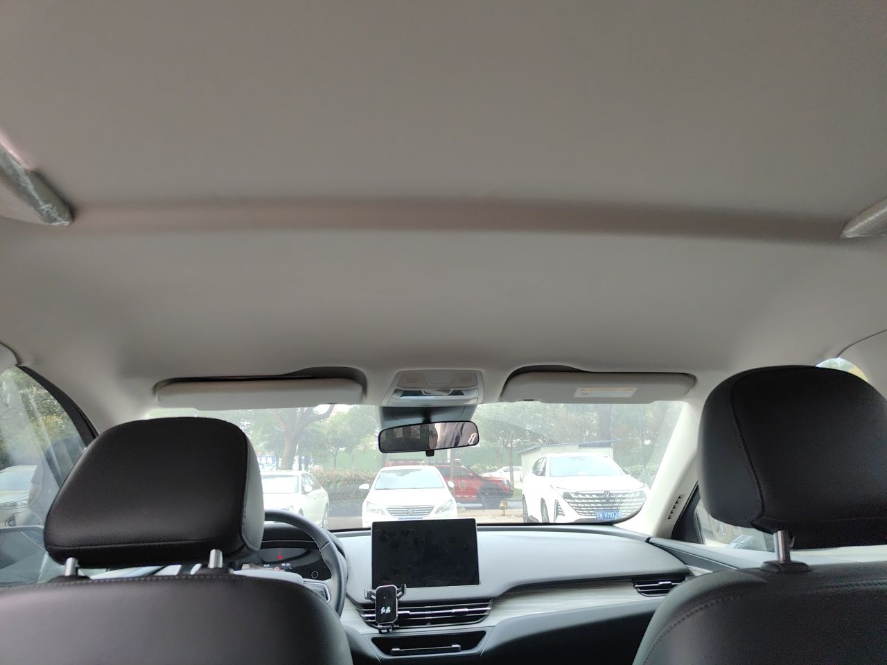 Hongqi E-QM5 2023 620km PLUS — снимка 18