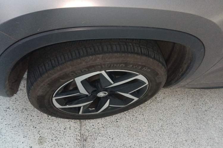 Used Skoda Kodiaq GT 2019 TSI330 Two-Wheel-Drive Comfort Edition China VI Left Front Wheel Hub