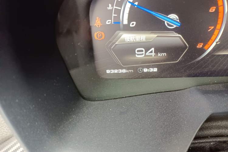 Used Wey VV7 2017 2.0T Flagship Model Odometer Close Up