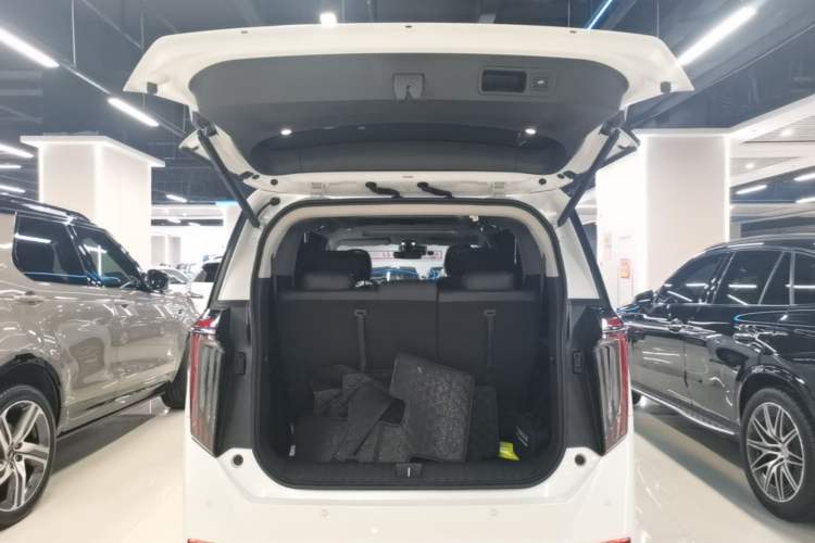 Used GAC Trumpchi M8 2024 Master Series Super Hybrid Edition
