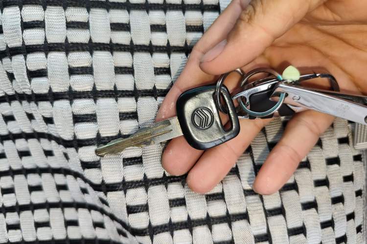 Used Golden Dragon Hiace 2010 2.2L Standard-Wheelbase Advanced Version 491Q-M Vehicle Key