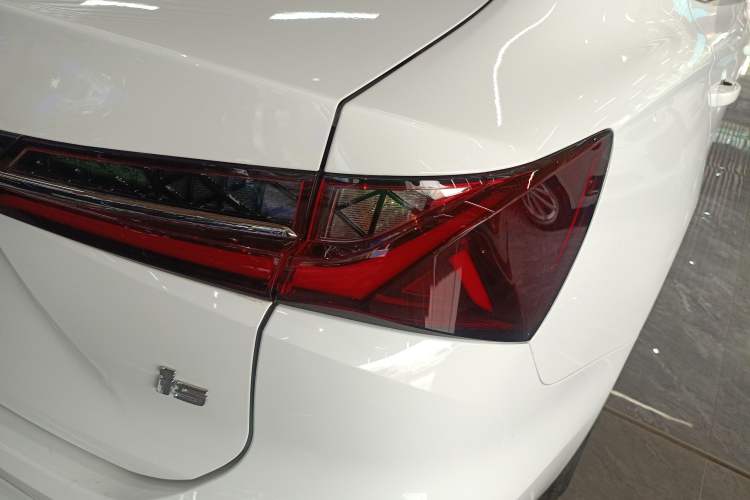 Used Roewe i5 2026 Model 1.5L CVT Luxury Version