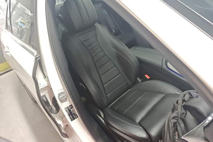 Used Mercedes-Benz E-Class 2022 Second Facelift E 300 L Sport Luxury Edition
