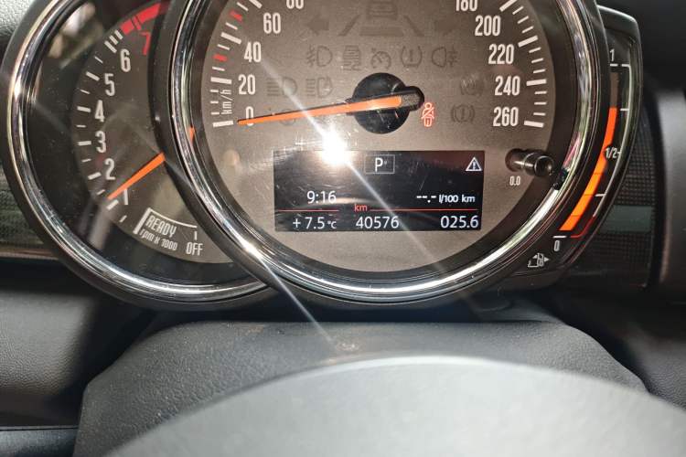 Used MINI 2018 2.0T COOPER S Artist Five-Door Edition Odometer Close Up