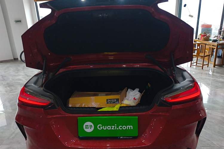 Used BMW Z4 2019 sDrive 25i M Sport Package Trunk