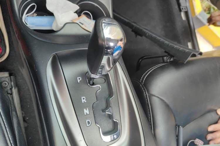 Used Dodge Journey 2014 2.4L Two-Wheel Drive Touring Edition Gear Lever