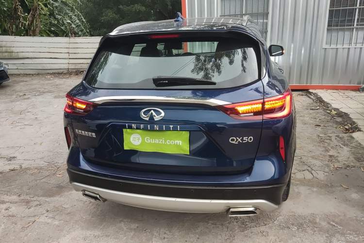 Used Infiniti QX50 2018 2.0T Two-Wheel Drive Fashion Edition

